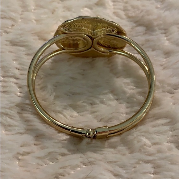 Fabulous, gold bracelet #A412 - Picture 3 of 5